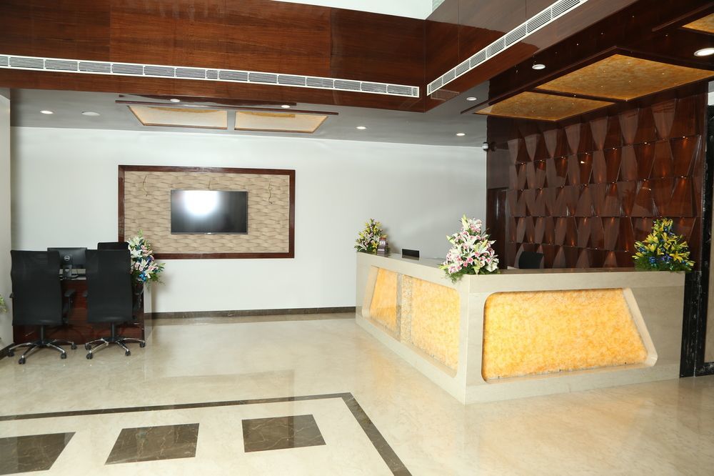 I V Sanctum Hotel Bangalore Exterior photo